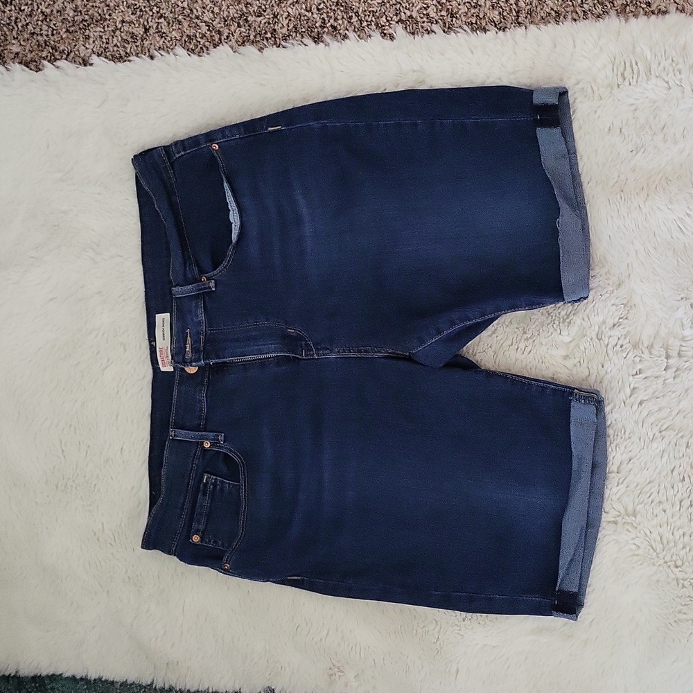 Two pair size 14 stretch Levi Strauss Bermuda shorts